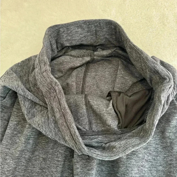 Lululemon Ready to Rulu Jogger 29”
Heathered Raceway Grey / Black size 6 - Picture 8 of 13